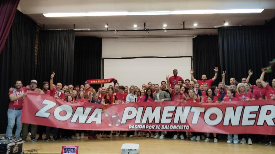 La Peña Zona Pimentonera celebra la clasificación del UCAM para la Final Four