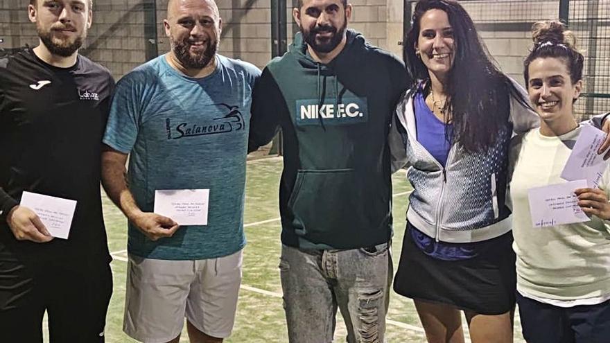 Campeones del torneo de pádel de Calatorao. | SERVICIO ESPECIAL
