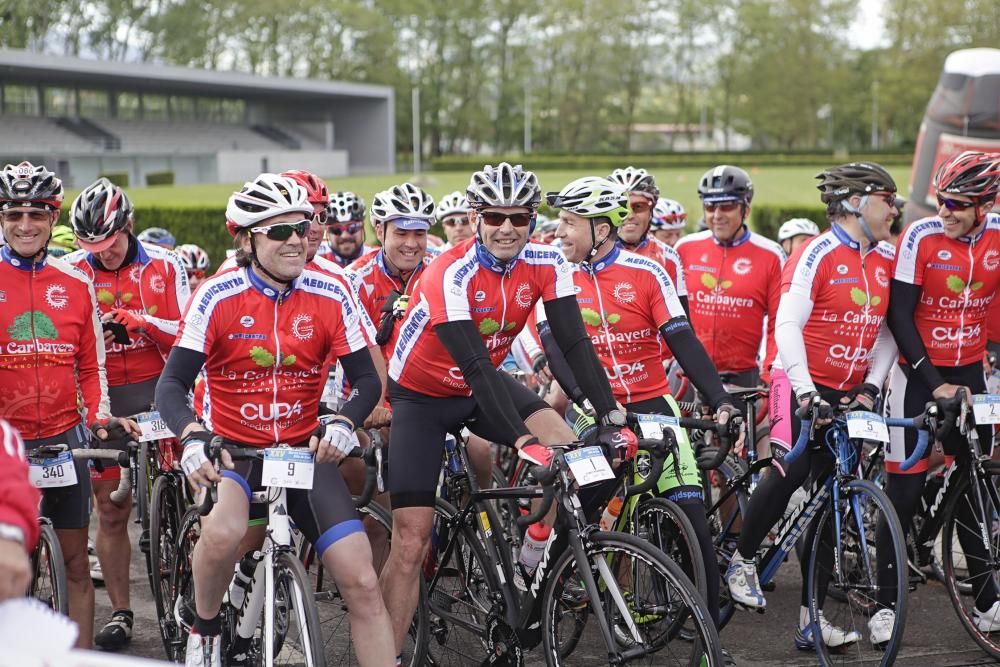 Marcha cicloturista de homenaje a Tony Rominguer en Gijón