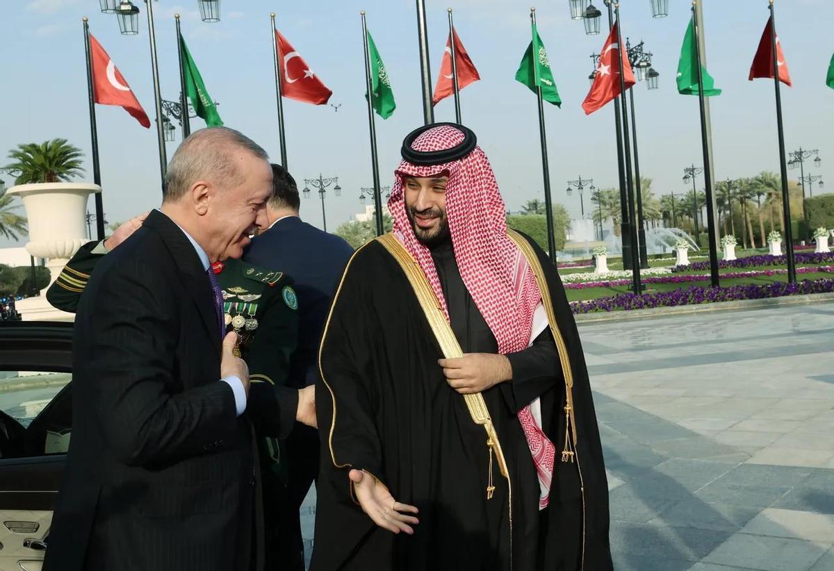 Erdogan y Bin Salman durante su encuentro en Riad