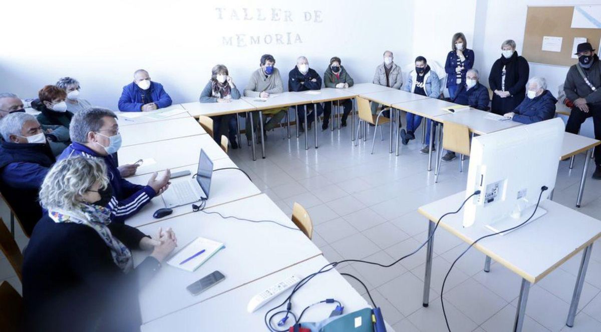 Chapela reclama más altura a las pantallas acústicas de la AP-9 en el entorno del instituto
