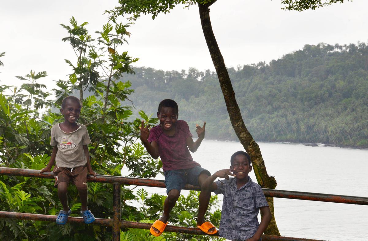 Niños en Santo Tomé y Príncipe.