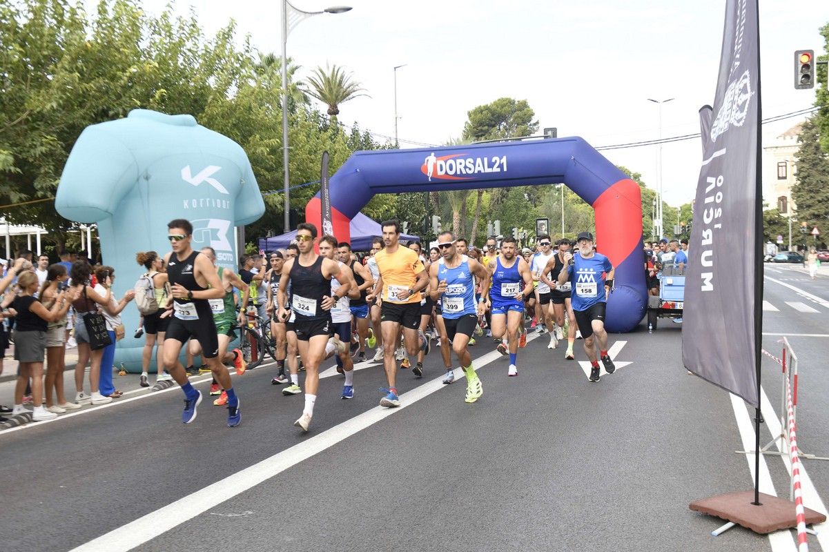 La carrera y marcha Solidaria Asteamur, en imágenes