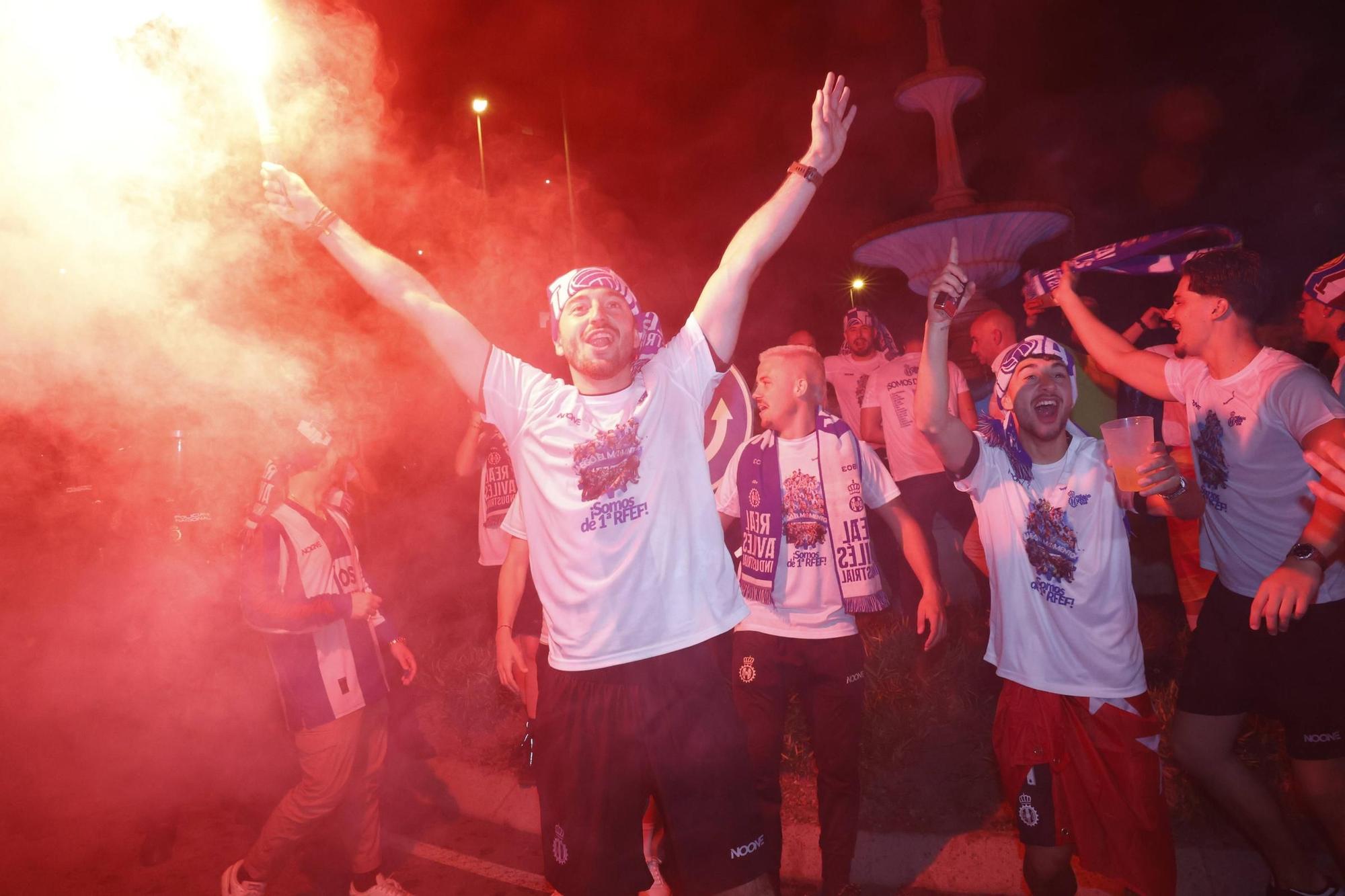EN IMÁGENES: Locura en las calles de Avilés por el ascenso