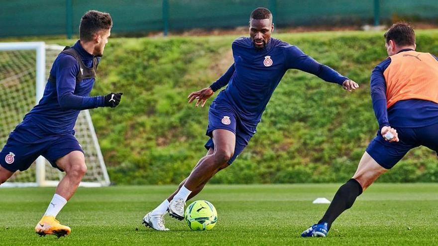 Mamadou Sylla,
ahir durant la sessió
d&#039;entrenament 
abans de viatjar.