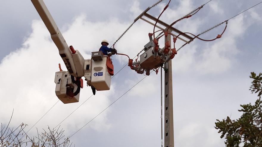 Endesa invierte 235.000 euros en instalar 26 dispositivos de telecomando en Ibiza y Formentera