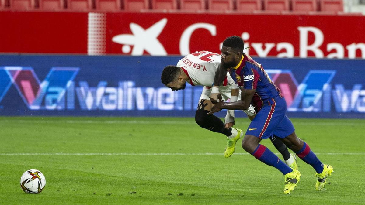 Umtiti, ante el Sevilla