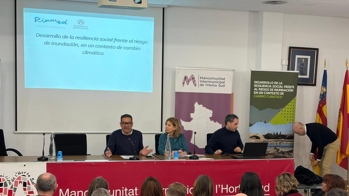 Presentación del proyecto en la Mancomunitat de l'Horta Sud.