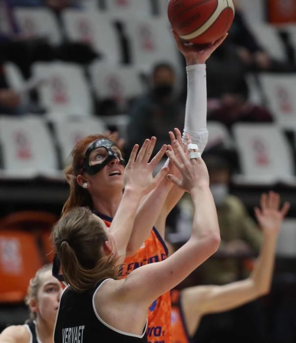 Las mejores imágenes del Valencia Basket - Basket Hema SKW