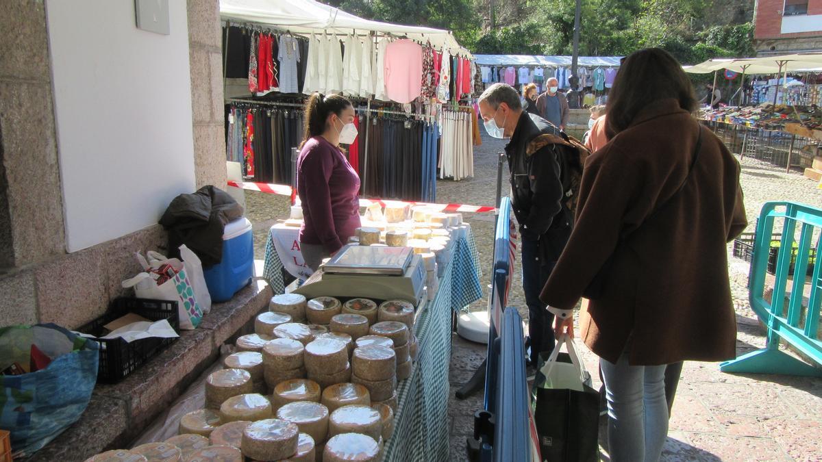 Domingo de mercado en Cangas de Onís.