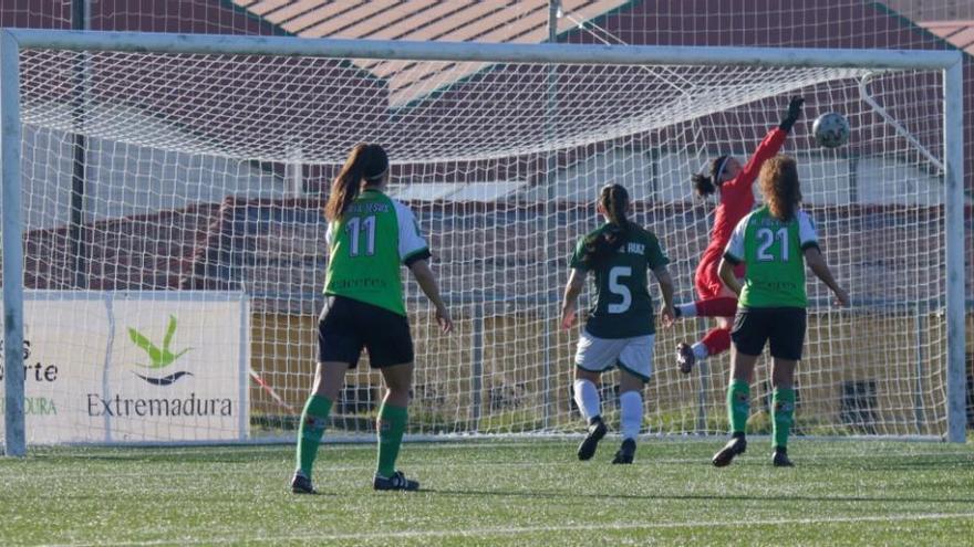 Parón del Femenino Cáceres