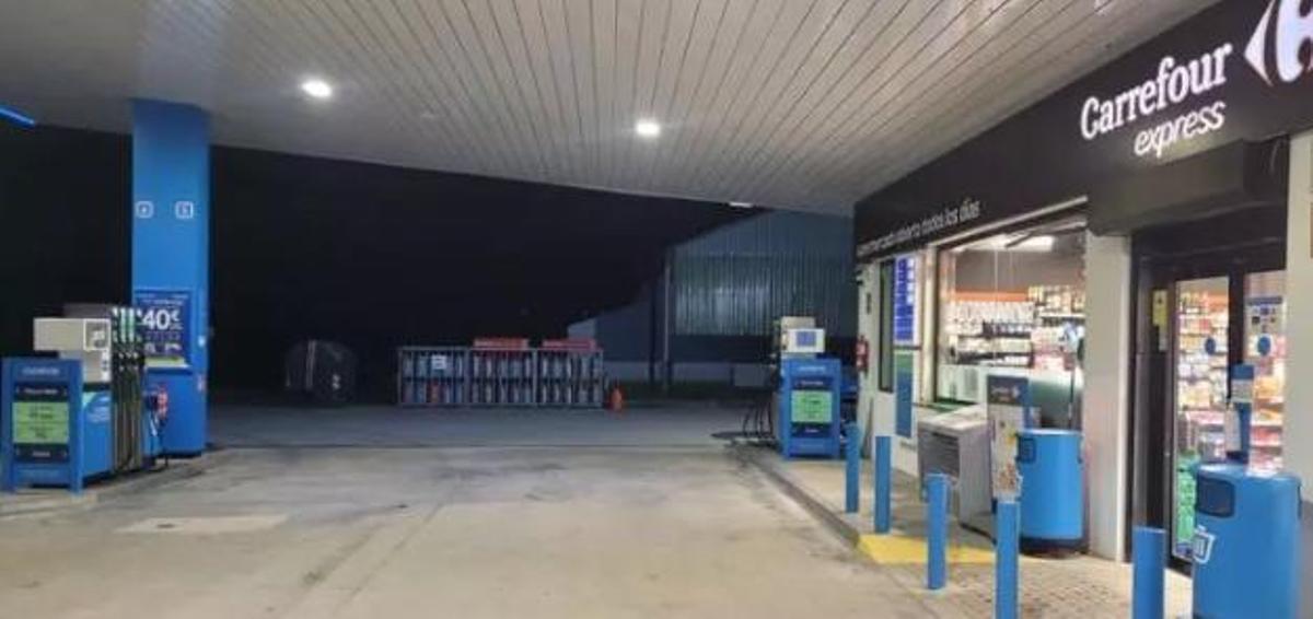 Imagen de la gasolinera en la que tuvo lugar el atraco.