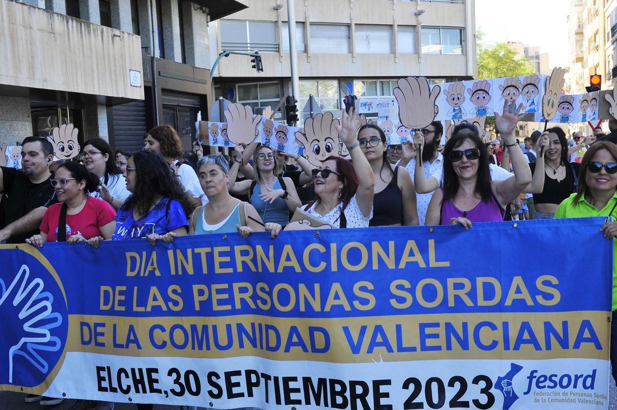 Fiesta de las personas sordas en Elche para proteger la lengua de signos