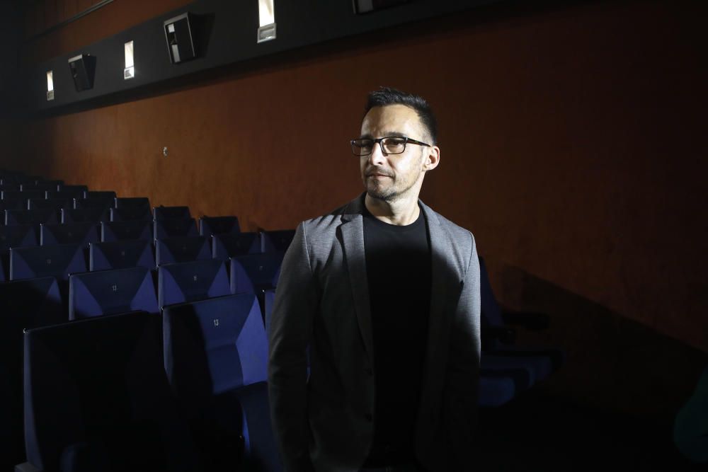 Amenábar presenta su película "Mientras dure la guerra" en los cines Lys de València