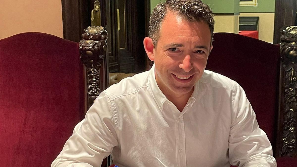 José Carmelo Llopis es el nuevo notario de Viver.