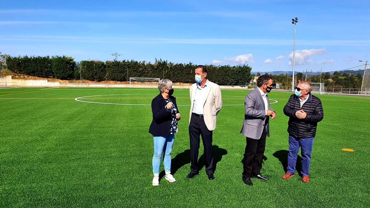 Inauguración campo de fútbol de Nava