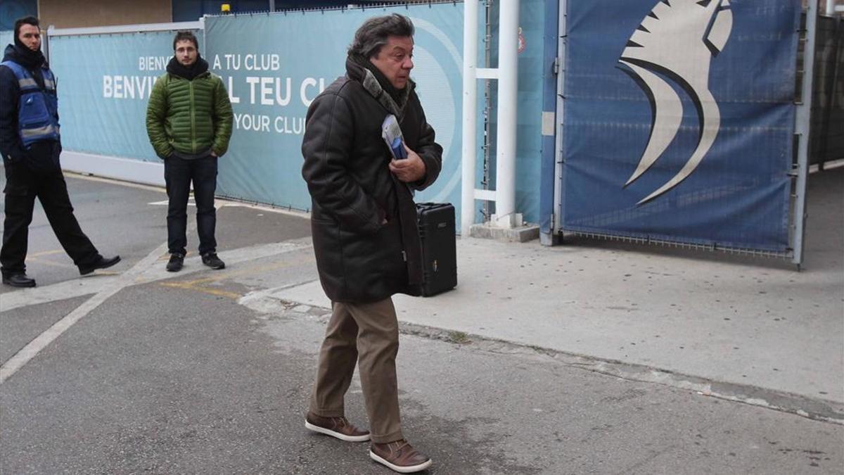 'Pillamos' al agente de Caicedo llegando a la ciudad deportiva del Espanyol