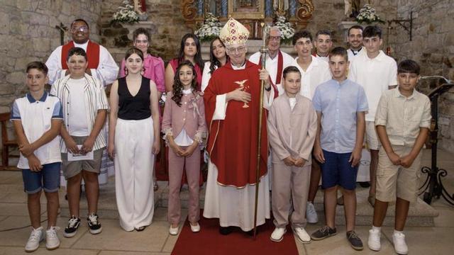 Confirmaciones en Santa Baia de Camba.