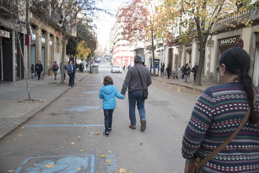 Illa de vianants al carrer Guimerà