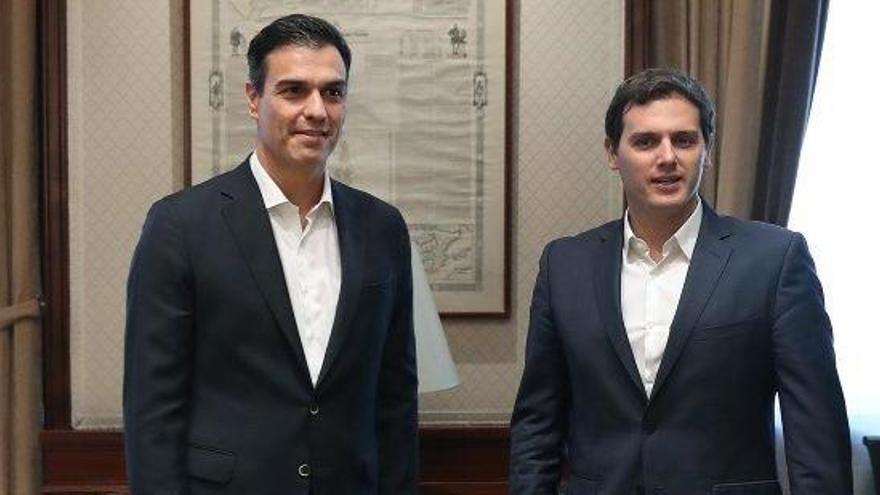 Pedro Sánchez i Albert Rivera, ahir, al Congrés