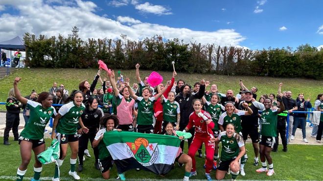 Las imágenes del Cacereño Femenino en Vitoria