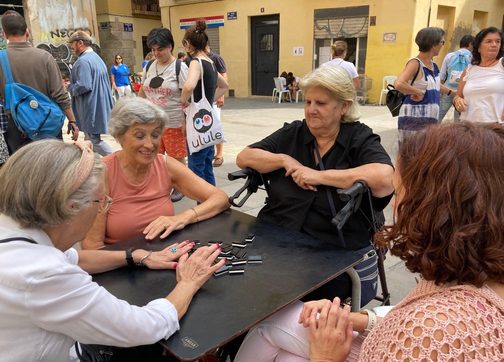 Las Fallas vuelven a la calle en el Carmen con su Mig Any