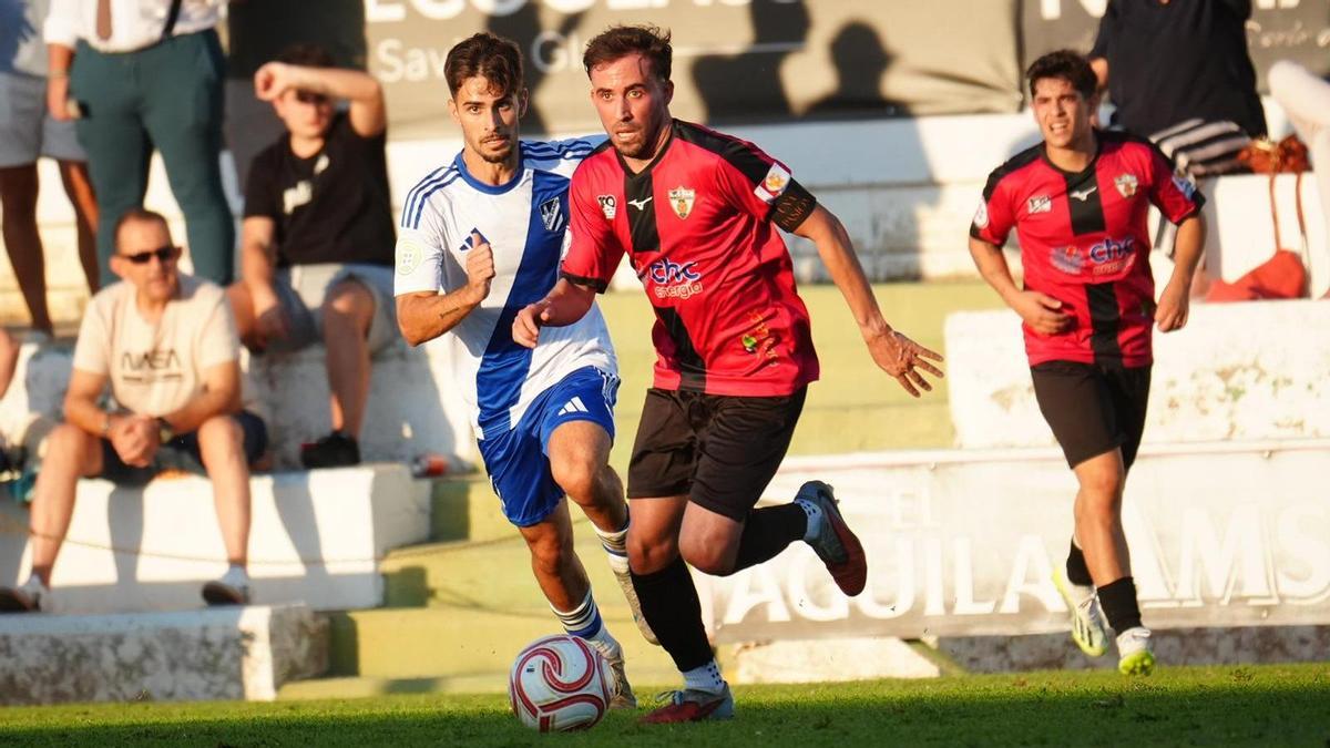 La jornada en Tercera | El Pozoblanco y Egabrense quieren mantenerse fuertes como locales y el Córdoba B busca su primera victoria