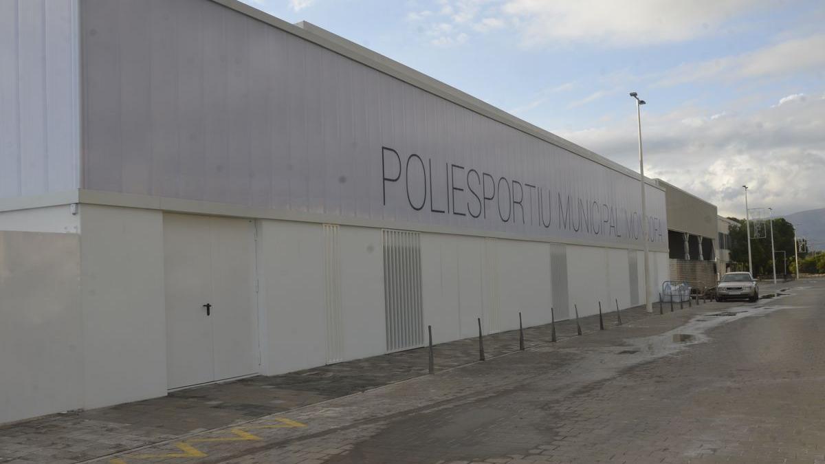 Exterior de las nuevas instalaciones polideportivas con las que ya cuenta la población de Moncofa.