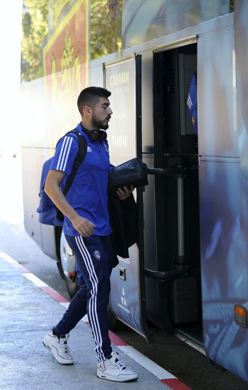 El Real Zaragoza parte hacia Gijón para el encuentro de mañana