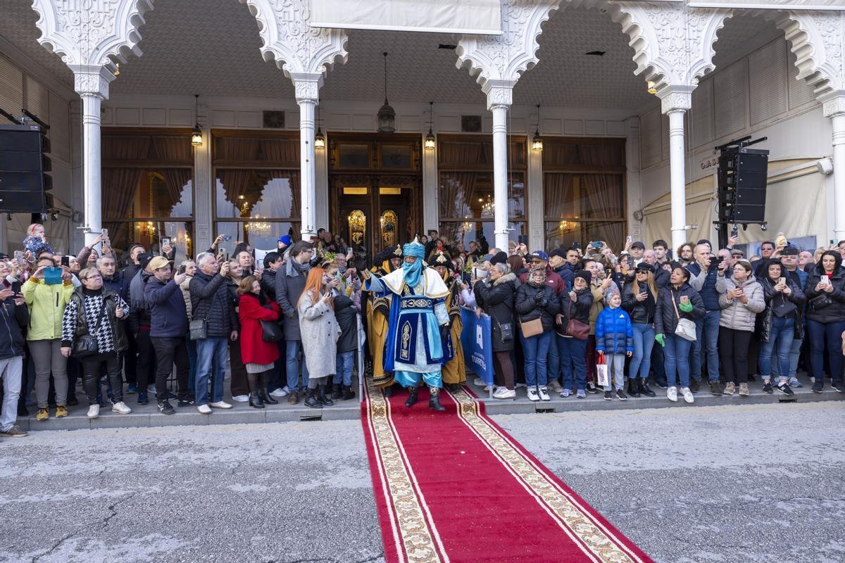 Las mejores imágenes de la Cabalgata de Reyes de Torrevieja 2026