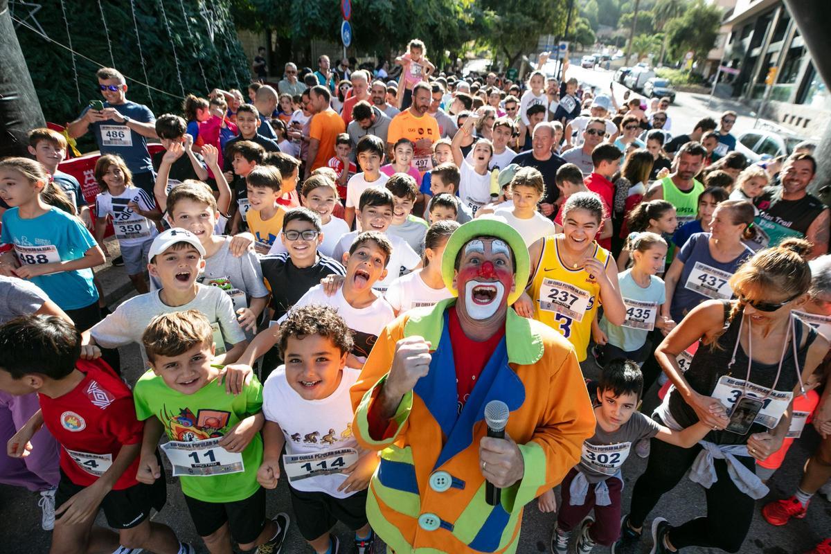 Cachirulo fue el encargado esta mañana de dar el pistoletazo de salida a la carrera.