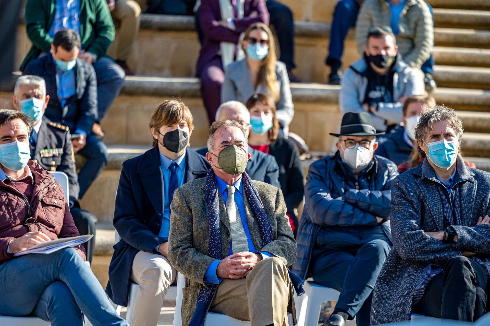 Al encuentro ha asistido el secretario de Turisme Comunitat Valenciana, Francesc Colomer; el presidente de la Diputación, Carlos Mazón; y el alcalde de Benidorm Toni Pérez entre otros representantes institucionales y empresariales.