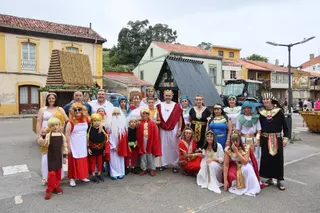 EN IMÁGENES: El desfile de carrozas del Carmen de Luanco