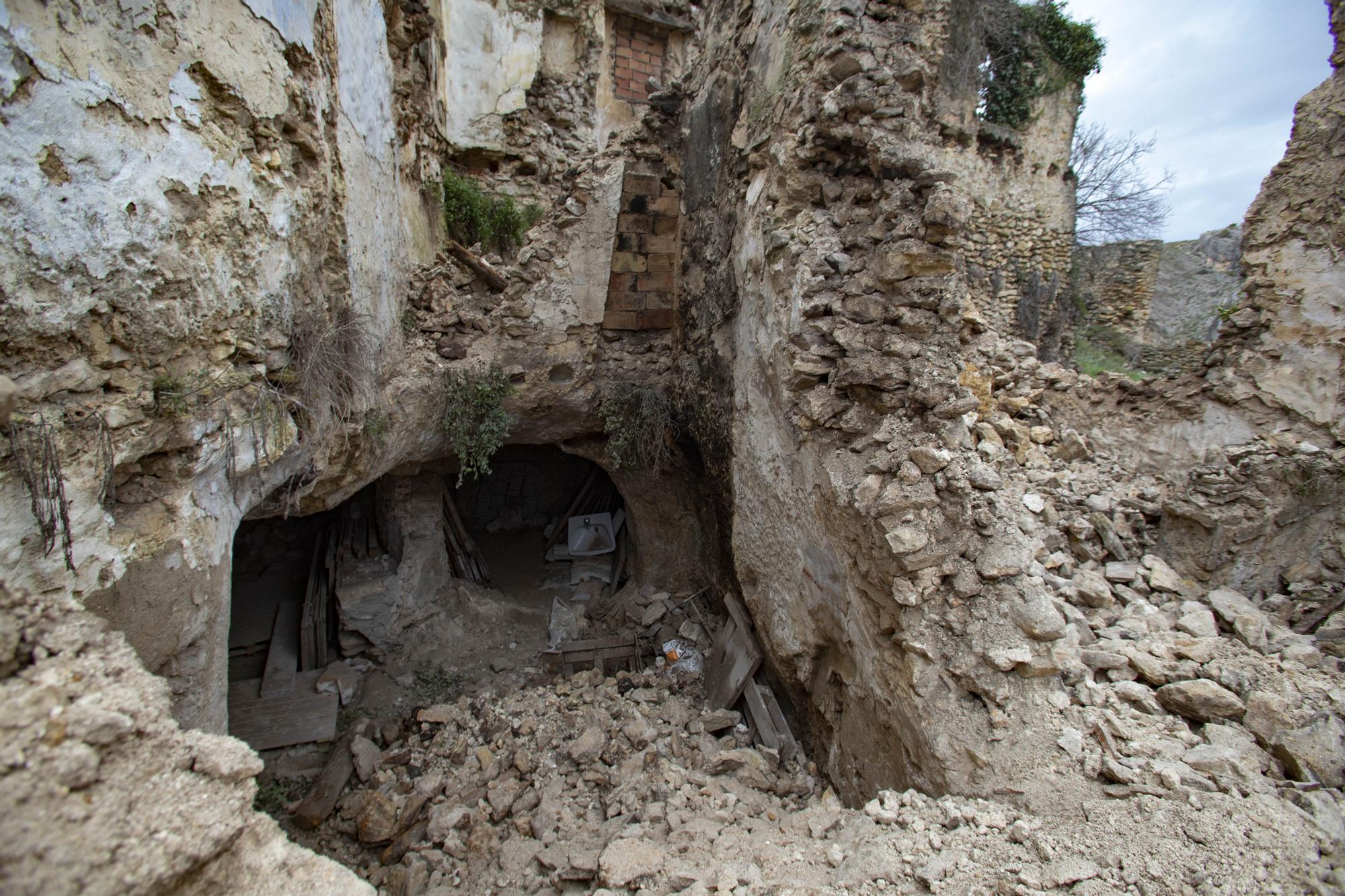 Se derrumba una casa del Barri Medieval de Bocairent
