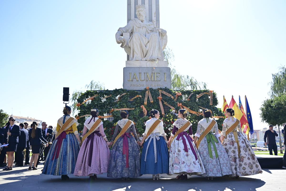Galeria de fotos de l'homenatge a Jaume I en les festes fundacionals de Vila-real