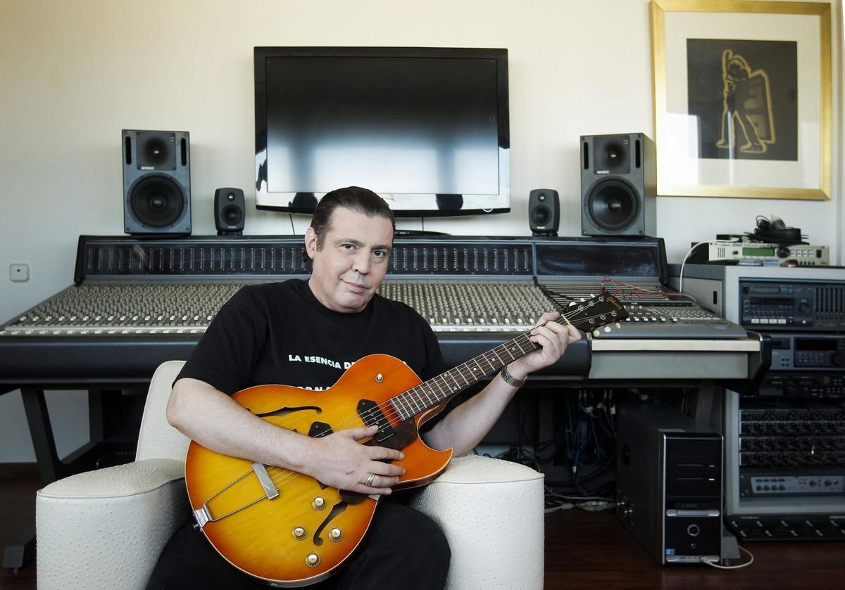 El artista Bernardo Bonezzi en una imagen de archivo en 2012.