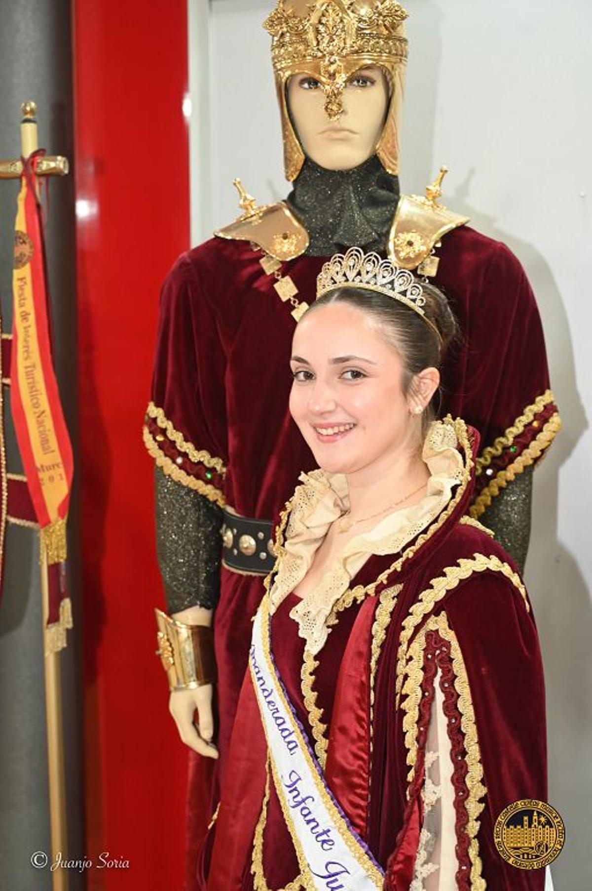 ABANDERADA PATRICIA CAÑAVATE GÁLVEZ, DE LA MESNADA DEL INFANTE DON JUAN MANUEL ABANDERADA PATRICIA CAÑAVATE GÁLVEZ, DE LA MESNADA DEL INFANTE DON JUAN MANUEL