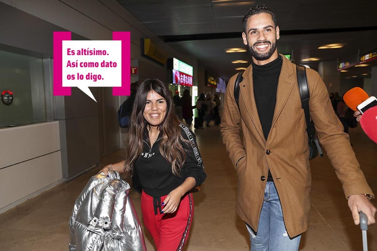 Isa Pantoja y Asraf Beno en el aeropuerto