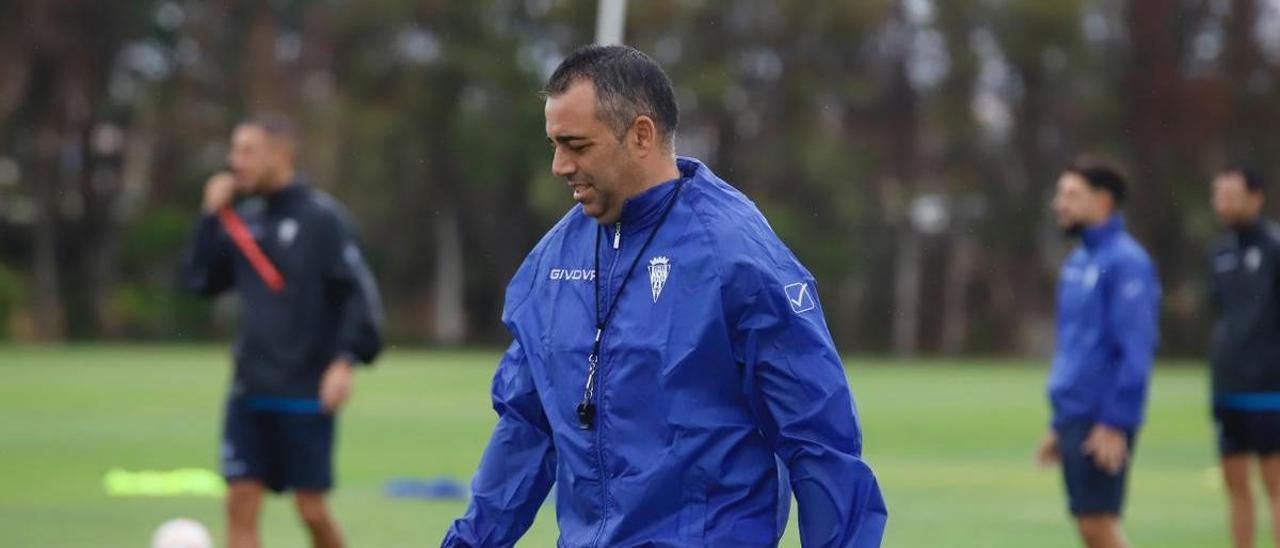 Germán Crespo, durante el entrenamiento del Córdoba CF, este martes, en la Ciudad Deportiva.