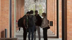 Sánchez endureix els requisits a la universitat privada i reforçarà l’UNED