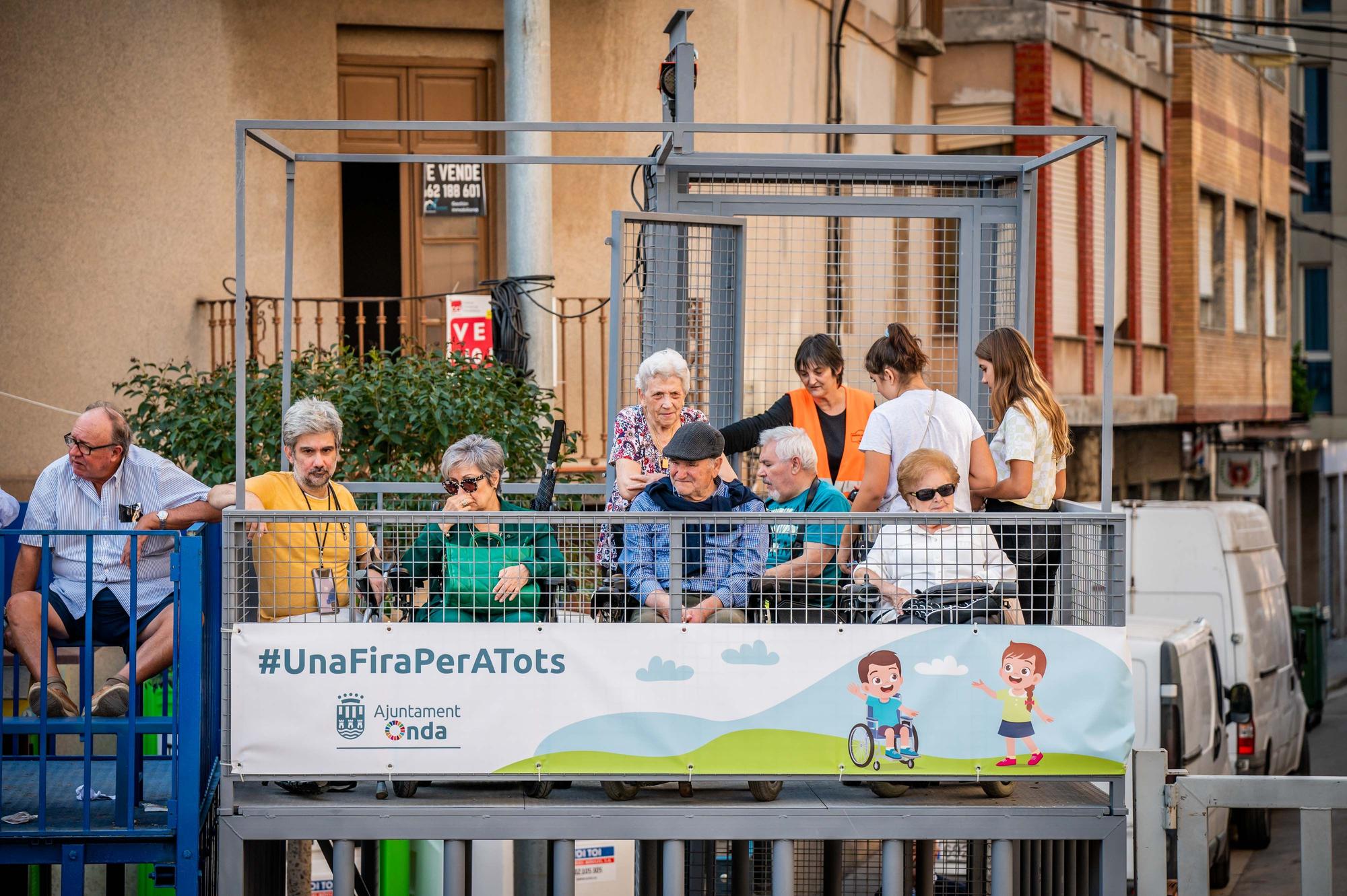 Las mejores imágenes del primer encierro de la Fira d'Onda