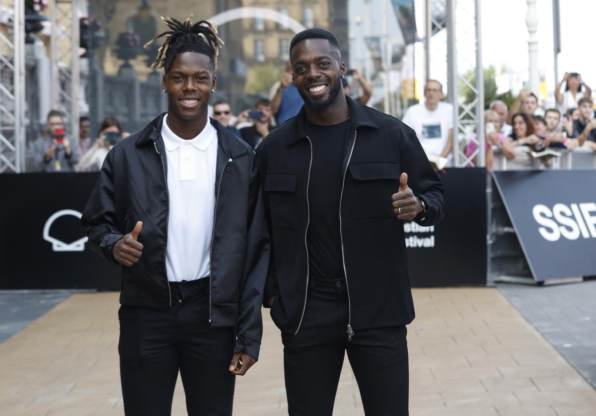 Los futbolistas Nico e Iñaki Williams a su llegada a la 72 edición del Festival de Cine de San Sebastián