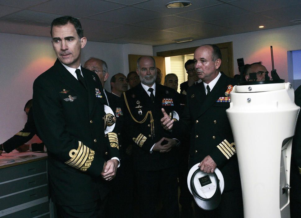 Felipe VI visita las escuelas de Armada en Ferrol