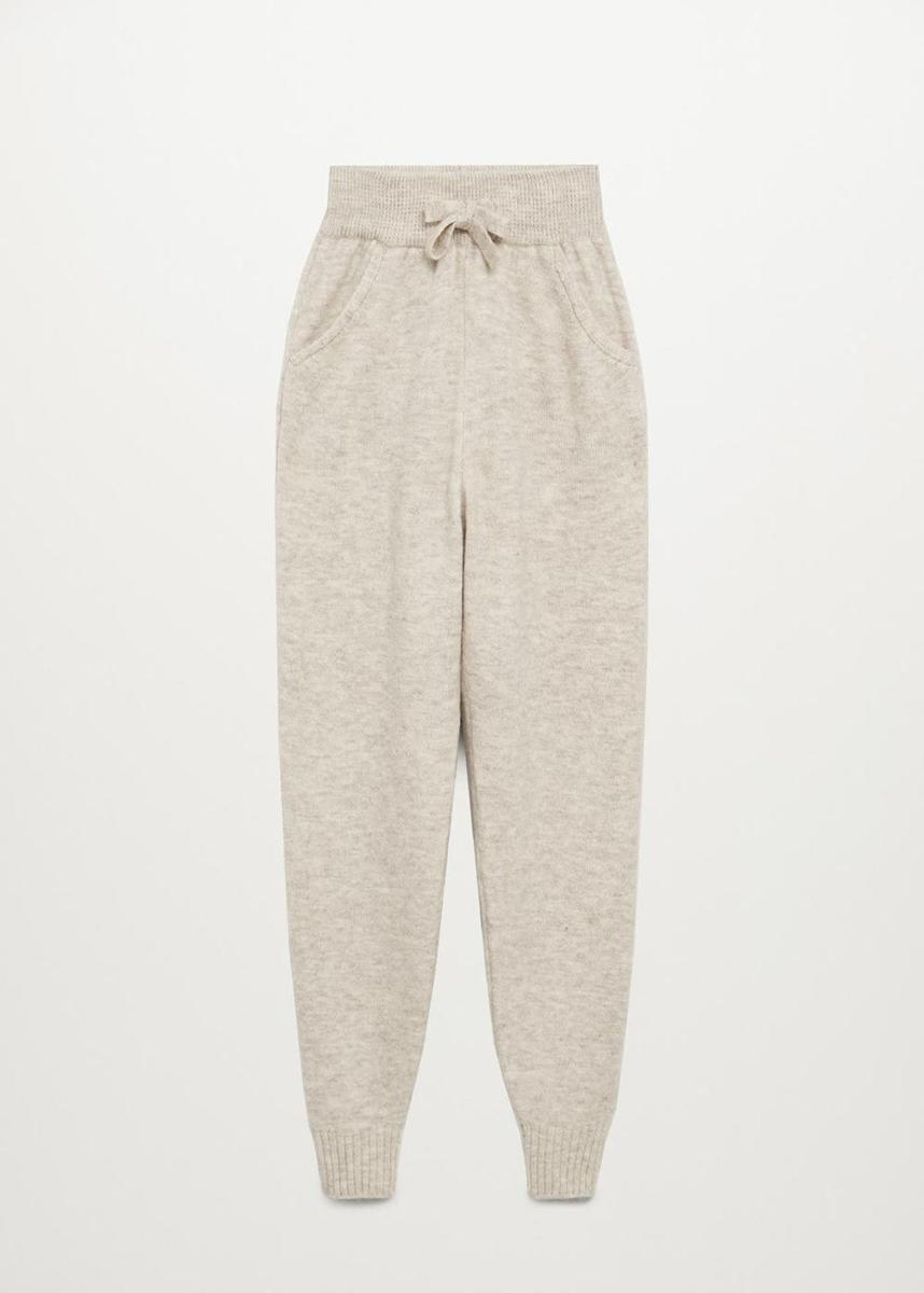 Pantalón jogger de punto de Mango. (Precio: 29,99 euros)