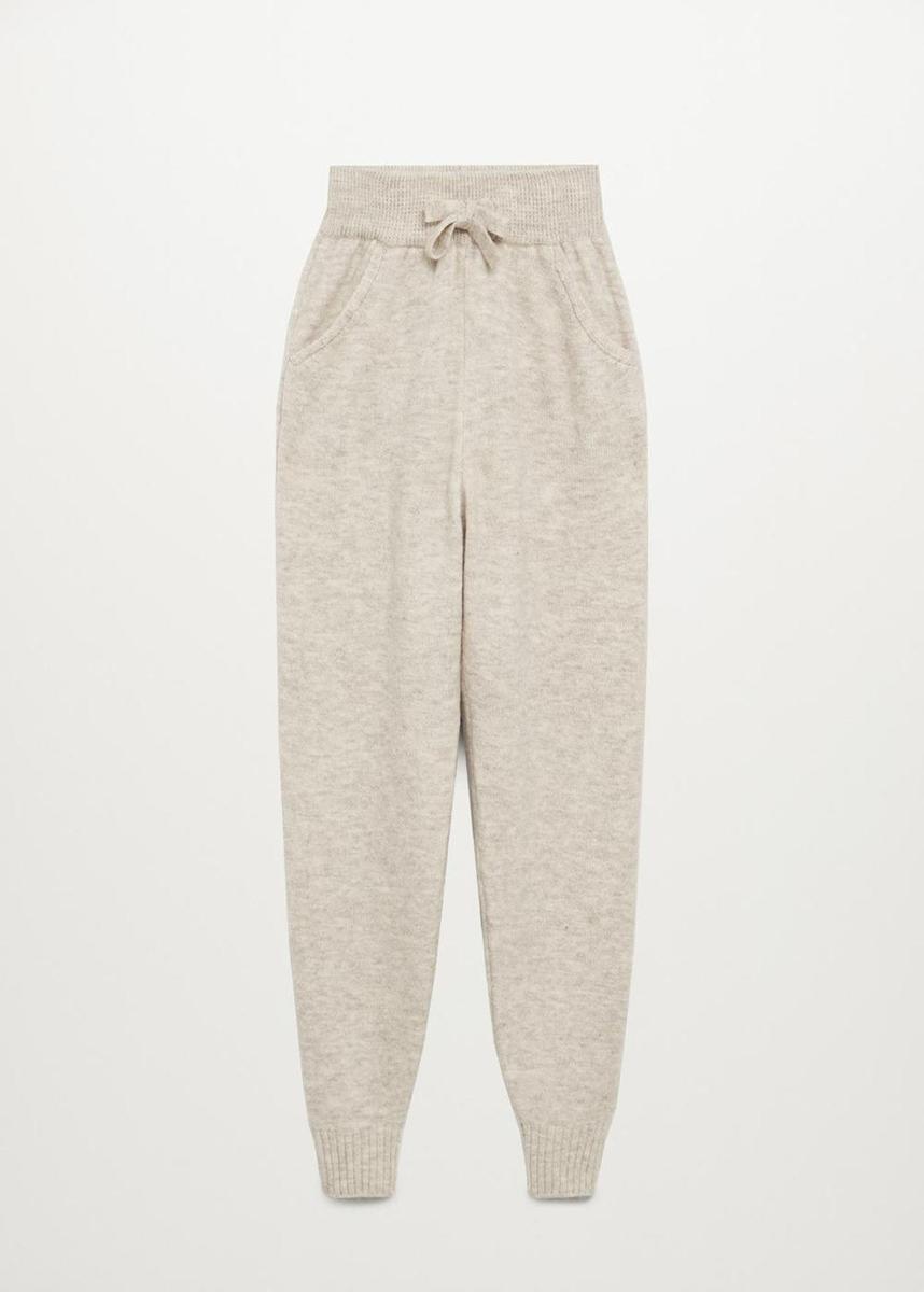 Pantalón jogger de punto de Mango. (Precio: 29,99 euros)