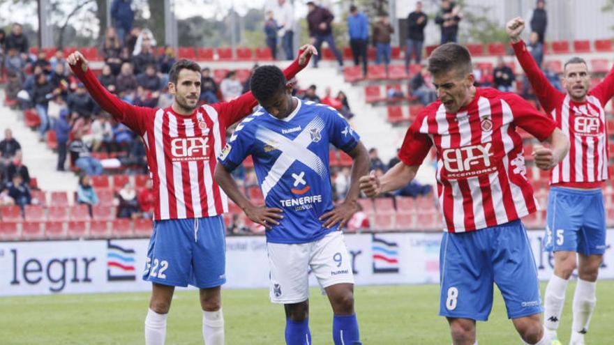 Kiko Olivas, Pere Pons i Alcalá celebren la victòria davant el Tenerife