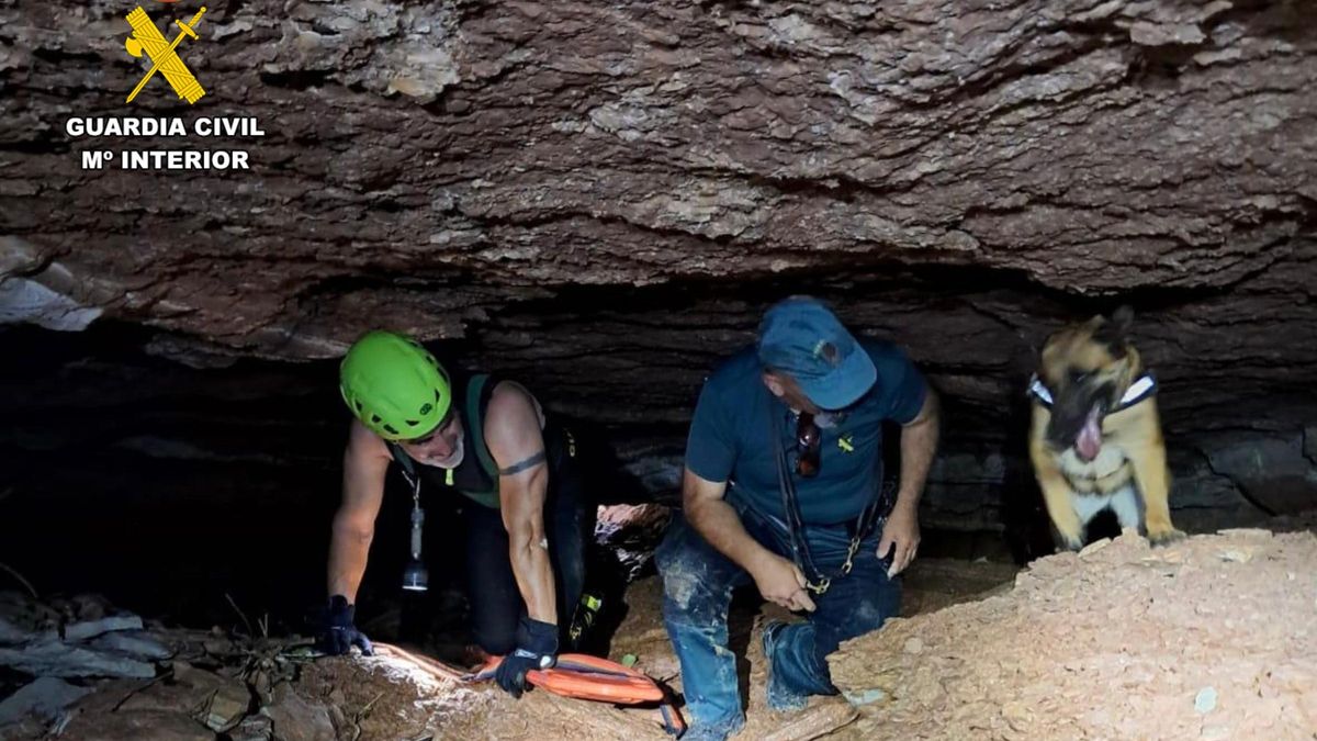 Operativo de rescate de la Guardia Civil en Caspe