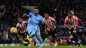 Mahrez abrió la lata des del punto de penalti