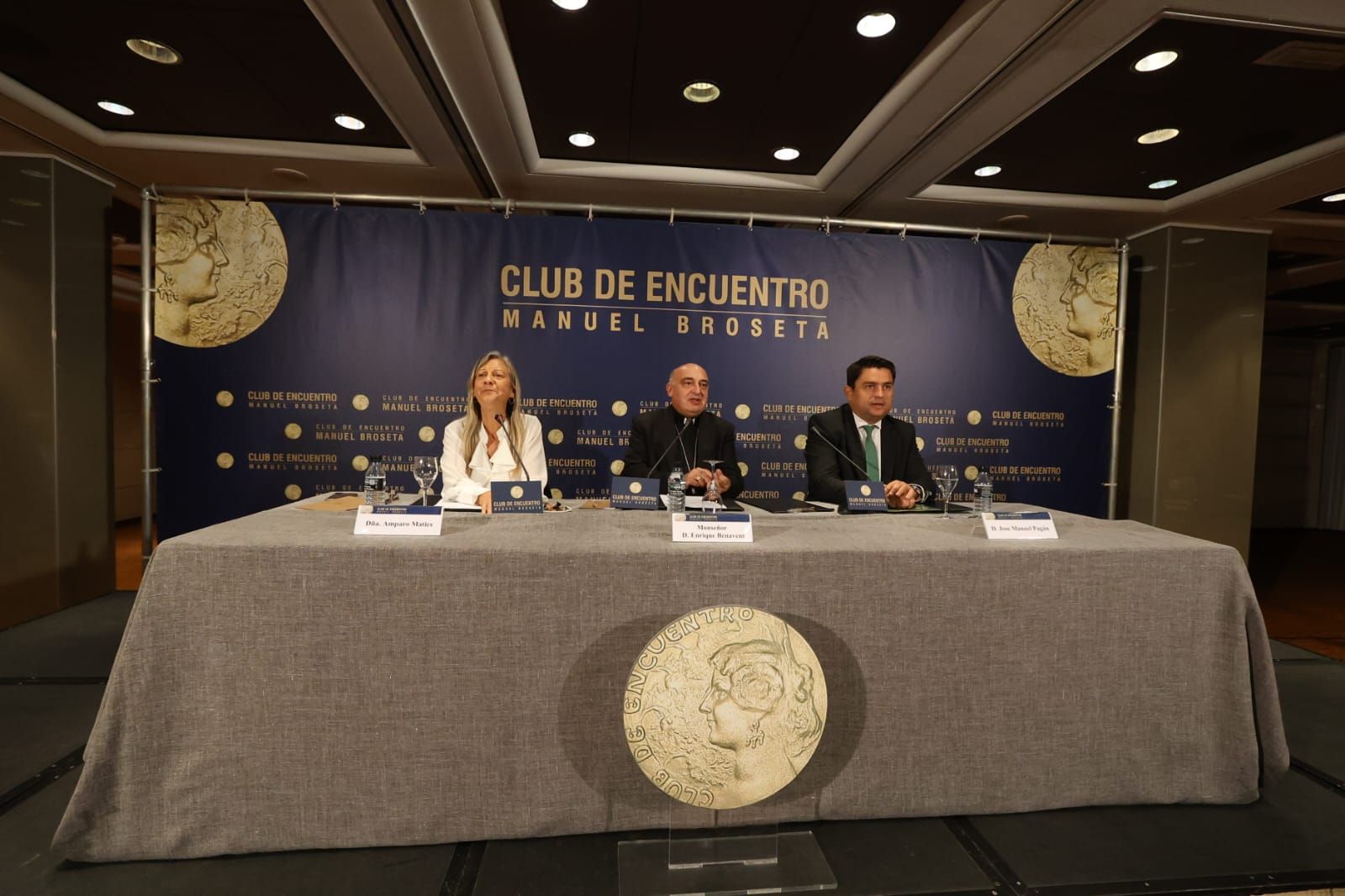 Enrique Benavent abre la nueva temporada del Club de Encuentro Manuel Broseta de Valencia