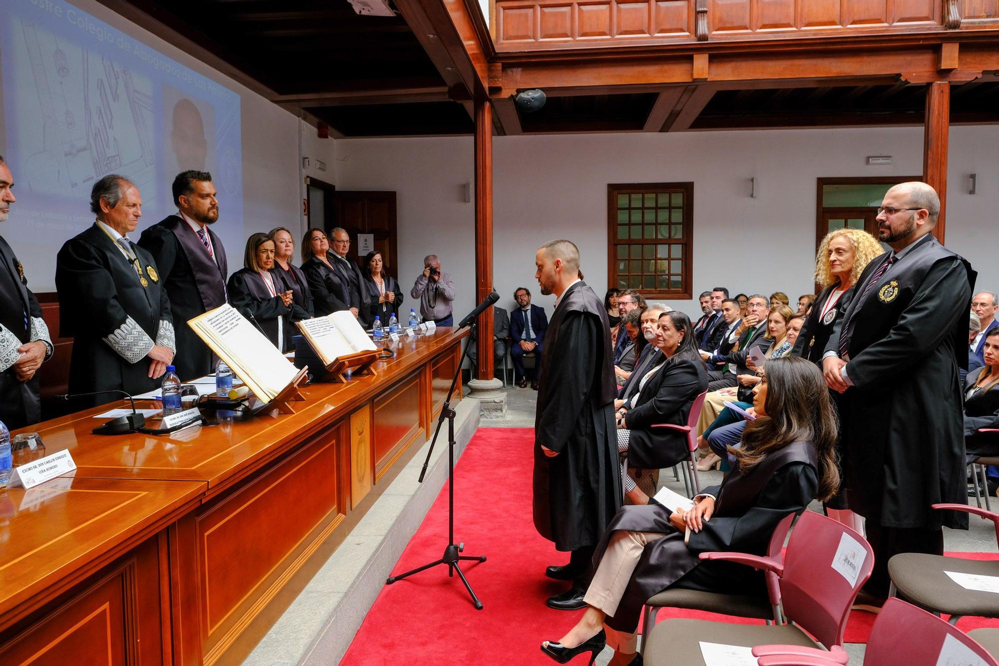 Juramento nuevos abogados y medallas a la trayectoria